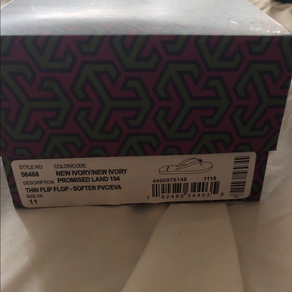 NEW!! Tory Burch Flip Flops - Picture 7 of 7